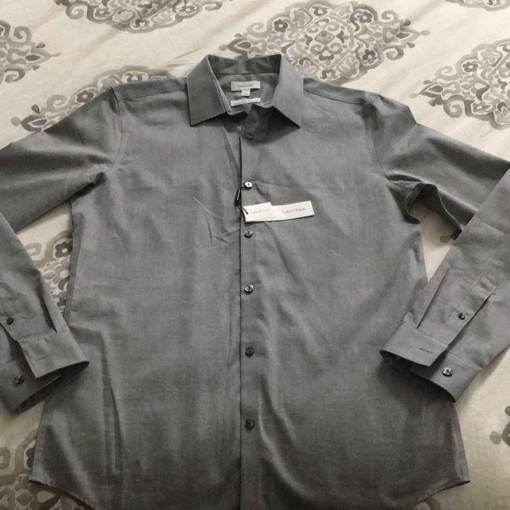 Calvin Klein slim-fit long sleeve NWT